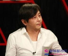 王杰个人资料 照片,摇滚传奇，深情歌者，岁月磨砺下的音乐人生