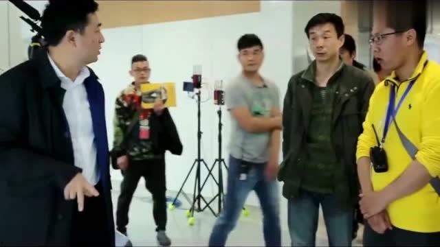 张嘉译 花絮,幕后趣事多，演绎人生百态