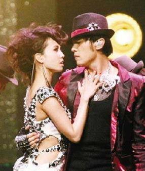 完全娱乐蔡依林周杰伦,音乐传奇的跨界碰撞